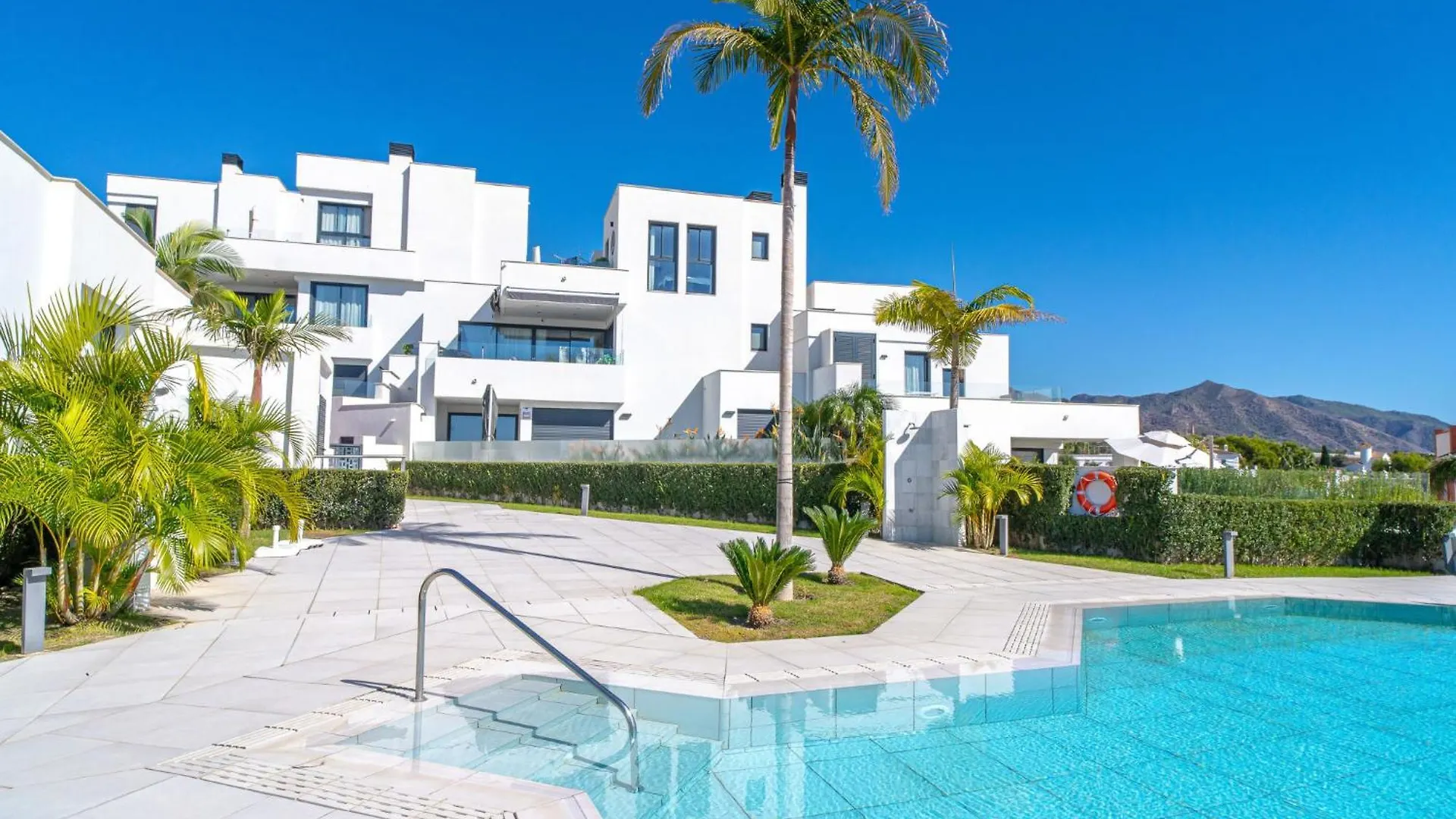 נרחה Holiday Home Royal By Interhome